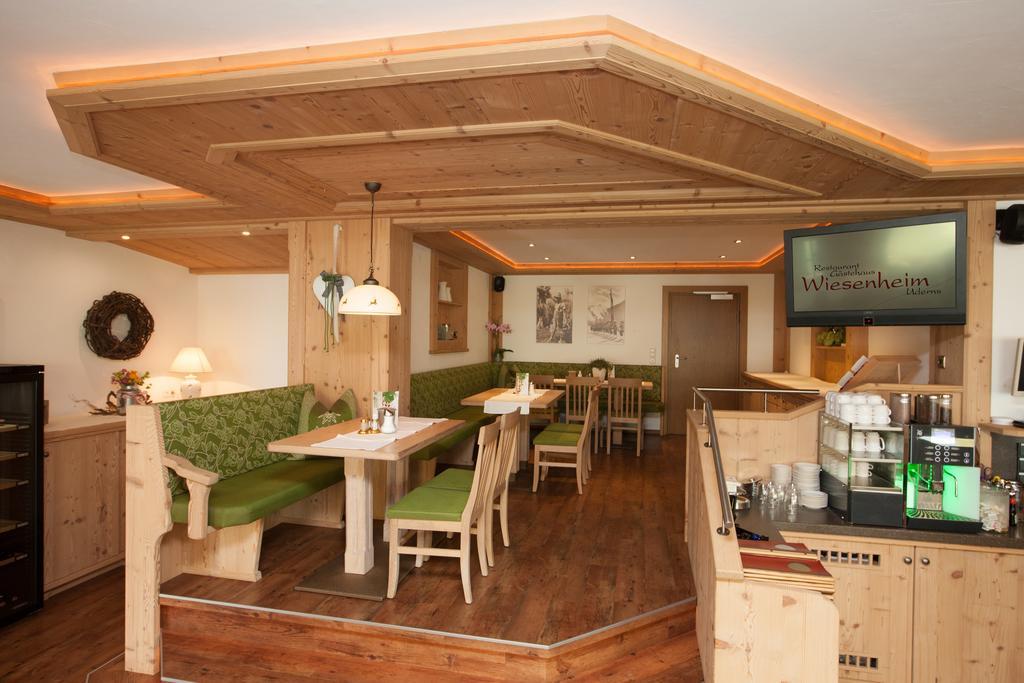 Restaurant Gaestehaus Wiesenheim Uderns Exterior foto